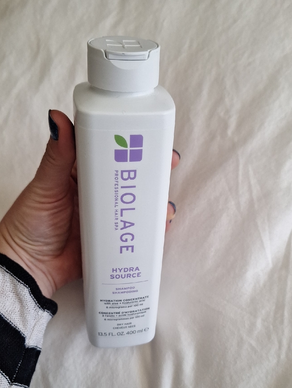 Hydra Source Shampoo - White with Purple Accents